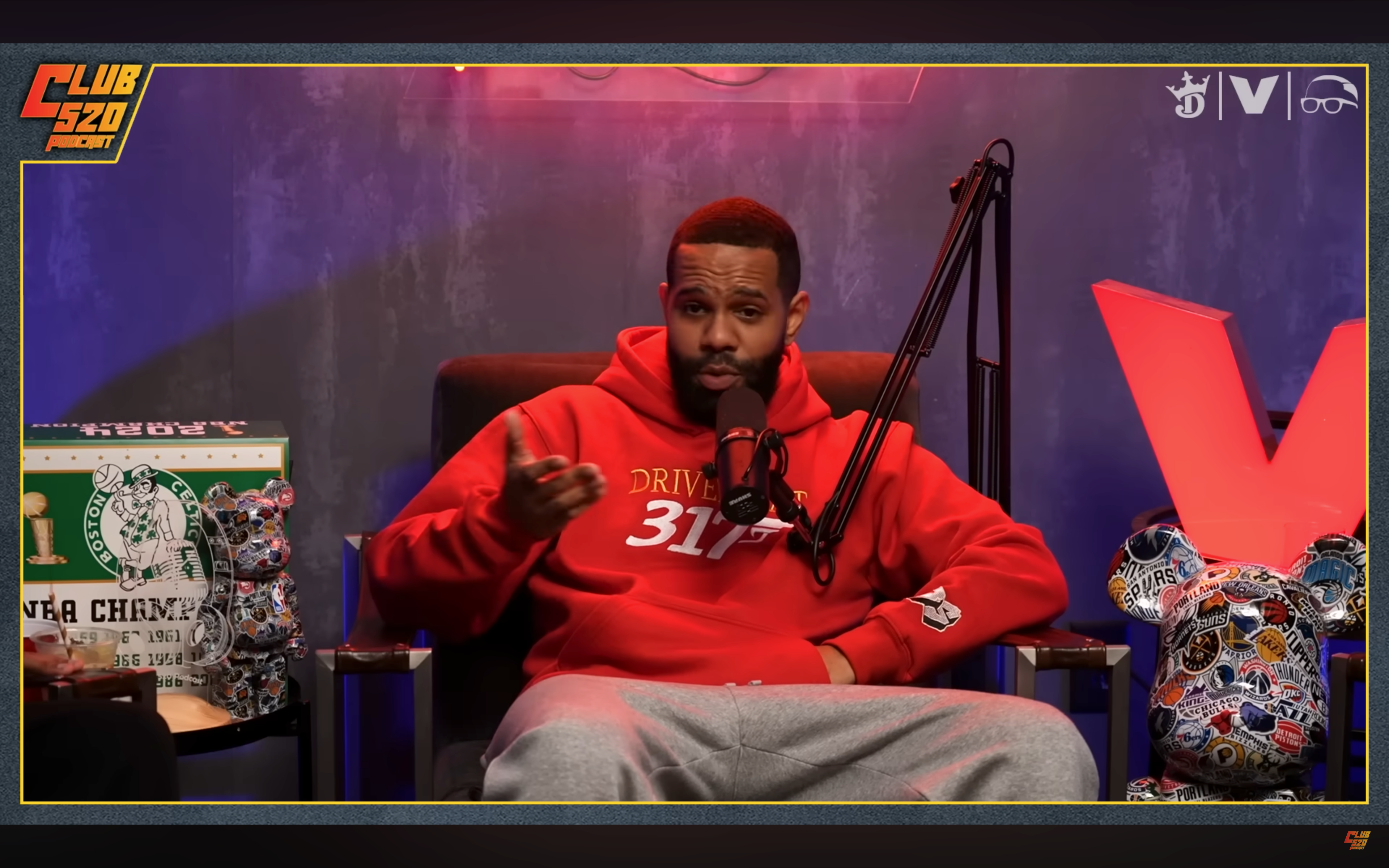 00317 Hoodie - Red